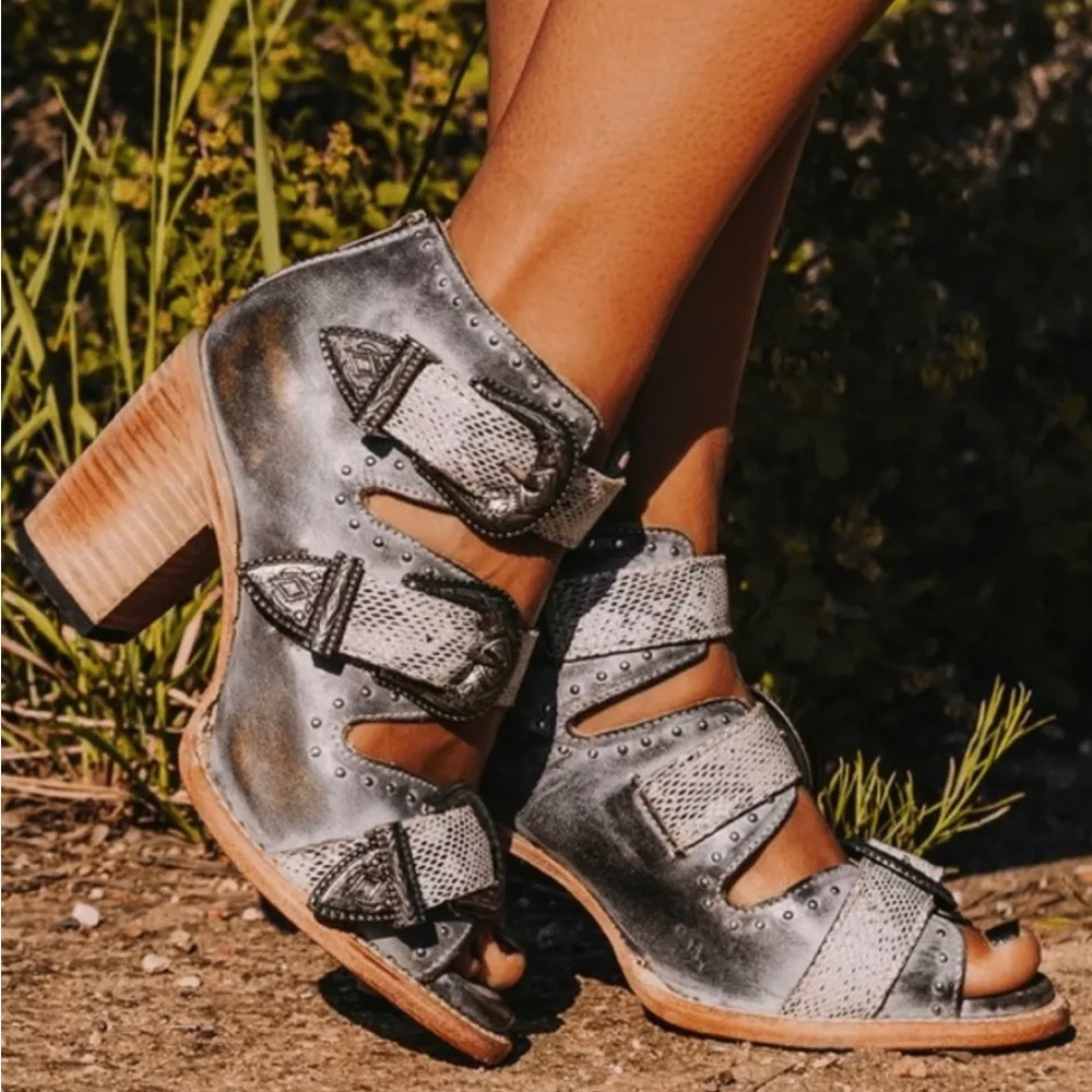 Freebird by Steven Violet size 9
